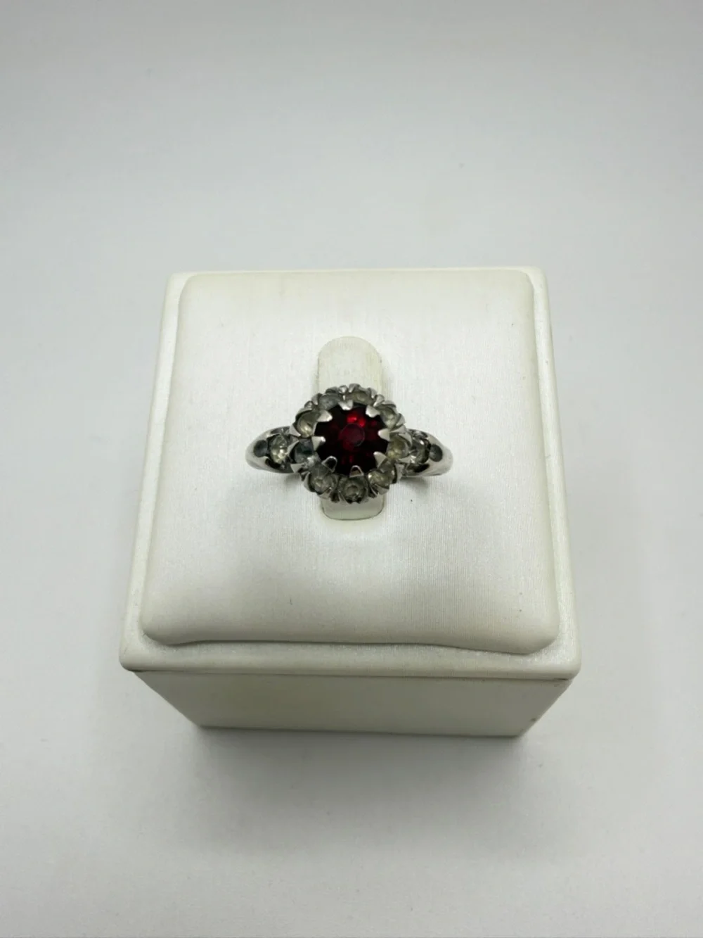 Antique Sterling Silver and CZ Red rhinestone ring w/ halo‎ of cz diamonds!